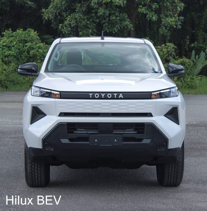 Hilux-BEV-Design-02